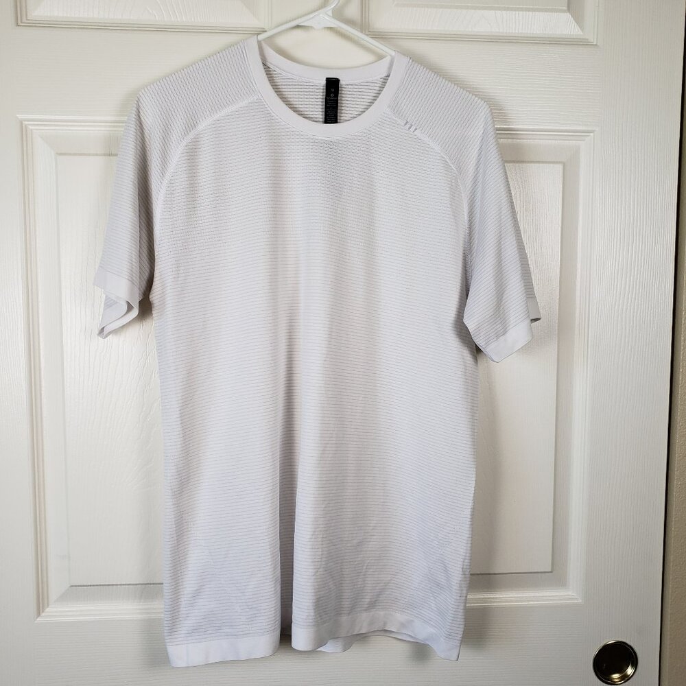 Lululemon Mens Metal Vent tech Striped short sleeve top White Size M Athletic